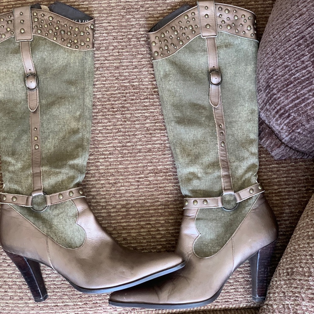 F. RIVERA Boots